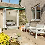 Sylvan Wood, Gorgeous Views, District,