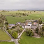 Sylvan Wood, Gorgeous Views, District,