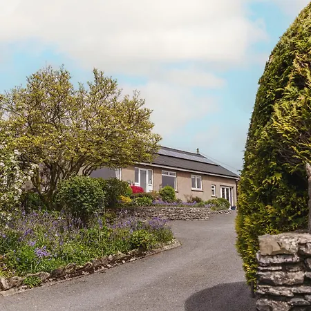 Sylvan Wood, Gorgeous Views Villa Kendal