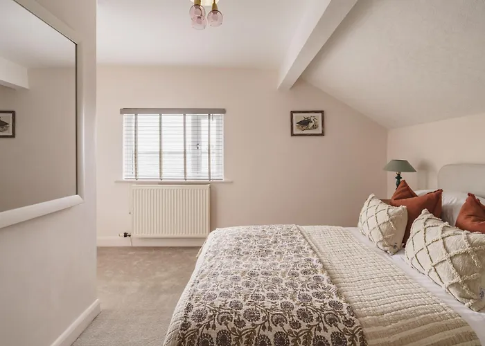 Sylvan Wood, Gorgeous Views