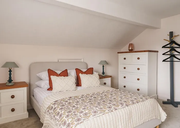 Sylvan Wood, Gorgeous Views Villa