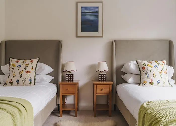 Sylvan Wood, Gorgeous Views Villa