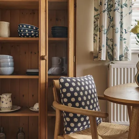 Sylvan Wood, Gorgeous Views